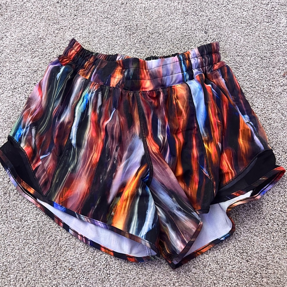 LULULEMON SHORTS